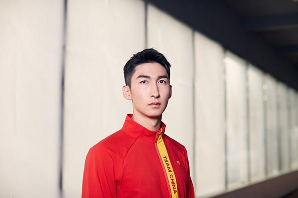 动漫女被黄漫扒衣