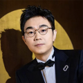 浴室里强摁做开腿呻吟男男